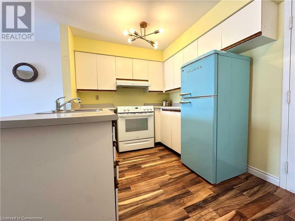Photo de la propriété: 41 Valleyview Road 49 ON N2E 3H9