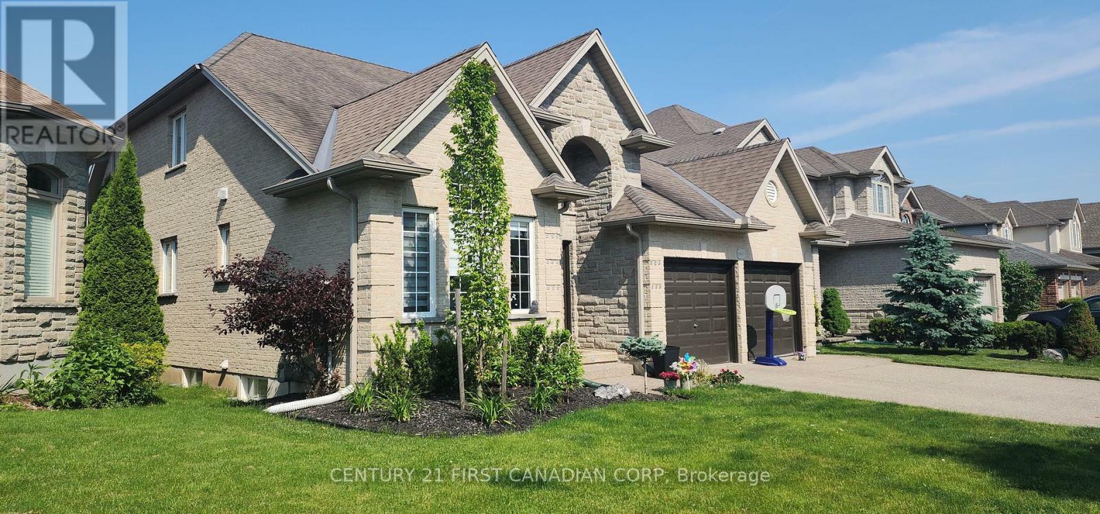 Property Photo: 1447 Kains Woods Terrace ON N6K 4Z6