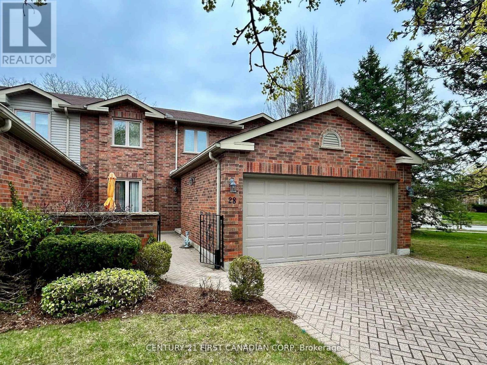 Property Photo: 70 Sunnyside Drive 28 ON N5X 3W4