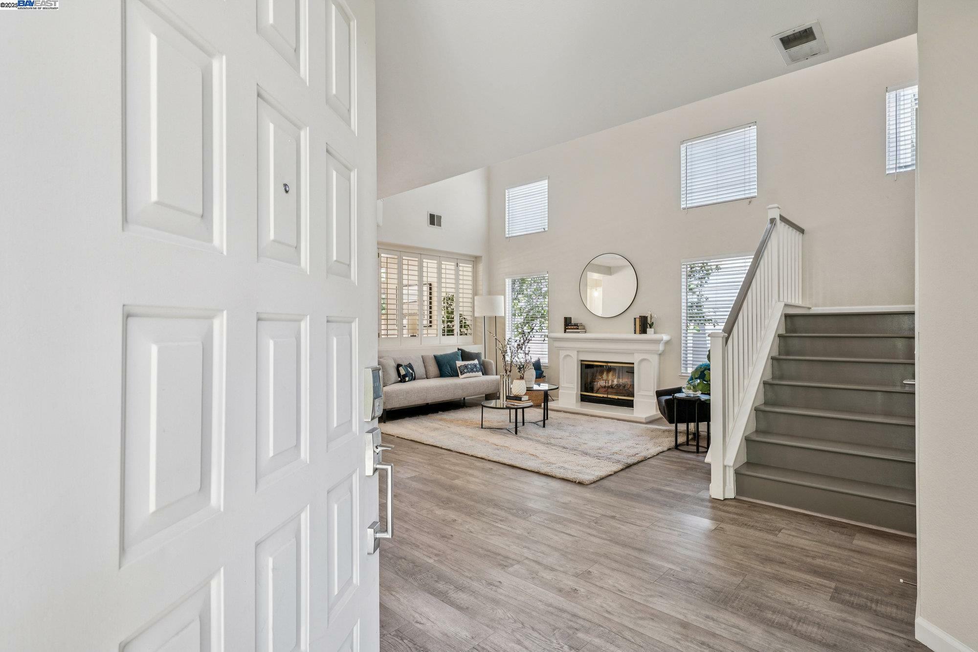 Property Photo: 411 Orchard View Ave CA 94553
