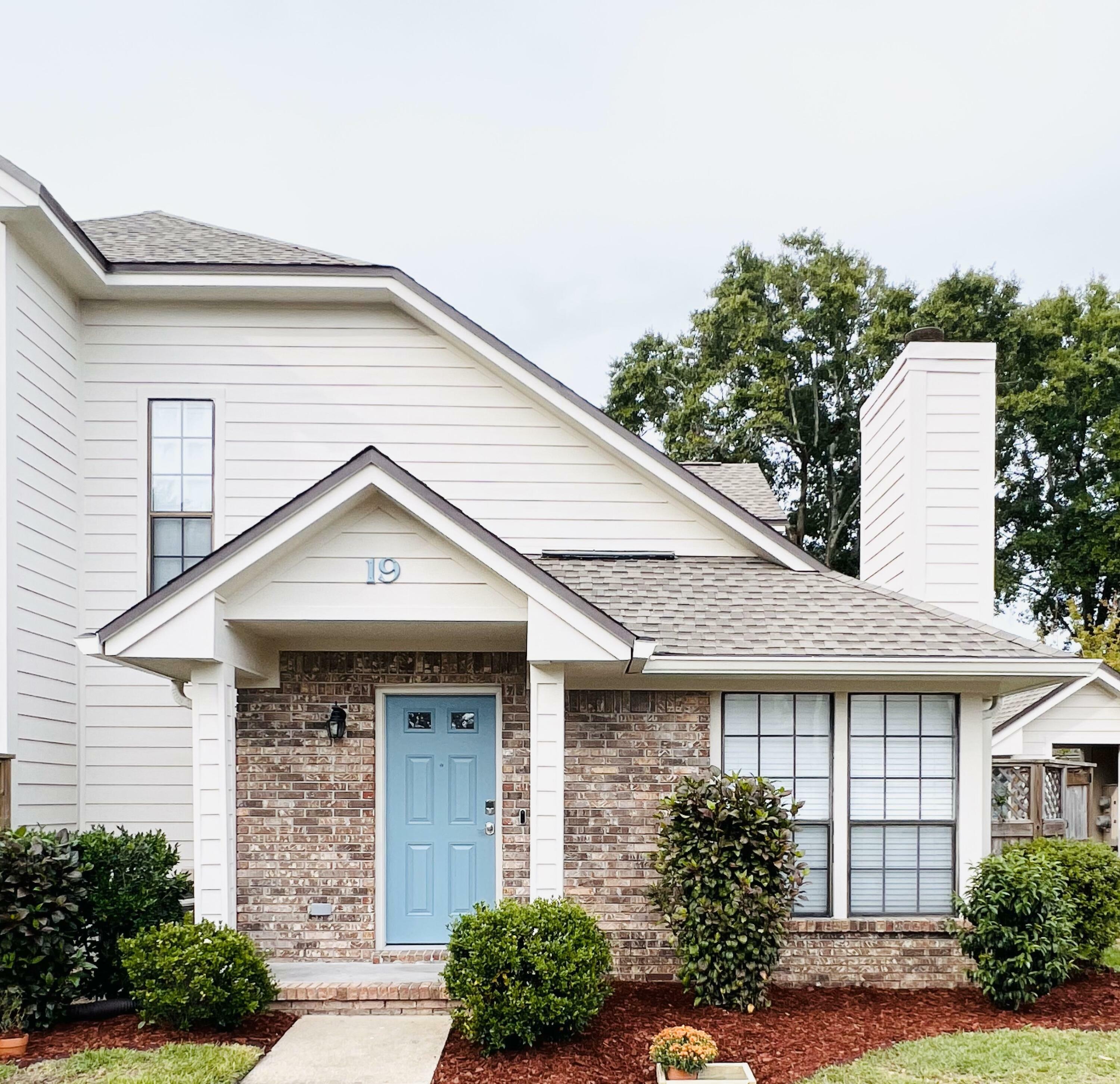 Property Photo: 1100 Crosswinds Landing Unit 19 FL 32547