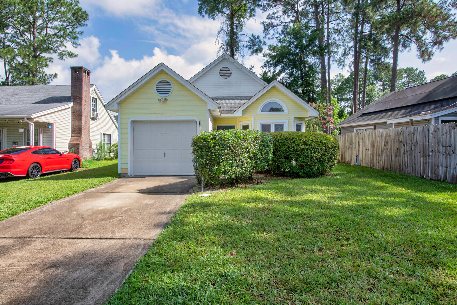 Property Photo:  2605 Windsor Lane  FL 32547 