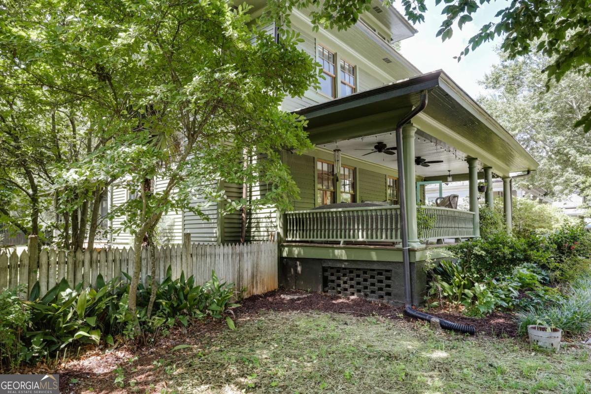 Property Photo: 781 Boulevard GA 30601