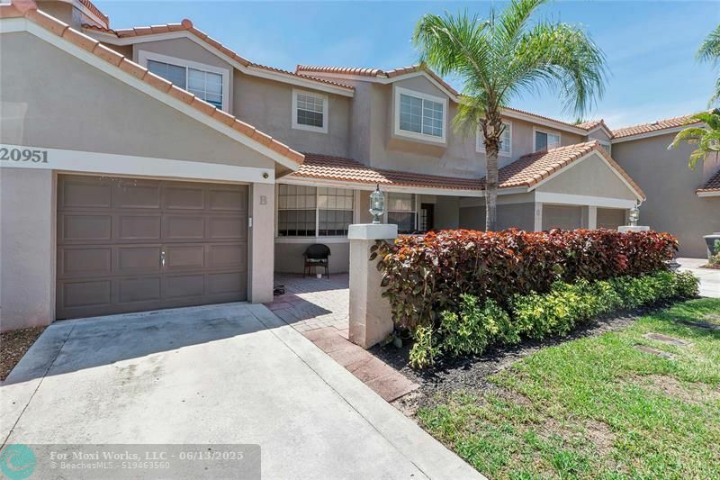 Property Photo: 20951 Via Oleander B FL 33428