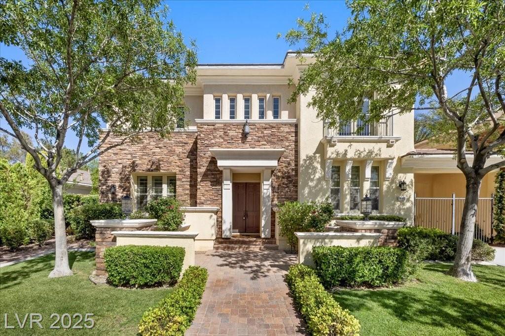 Property Photo:  300 North Royal Ascot Drive  NV 89144 