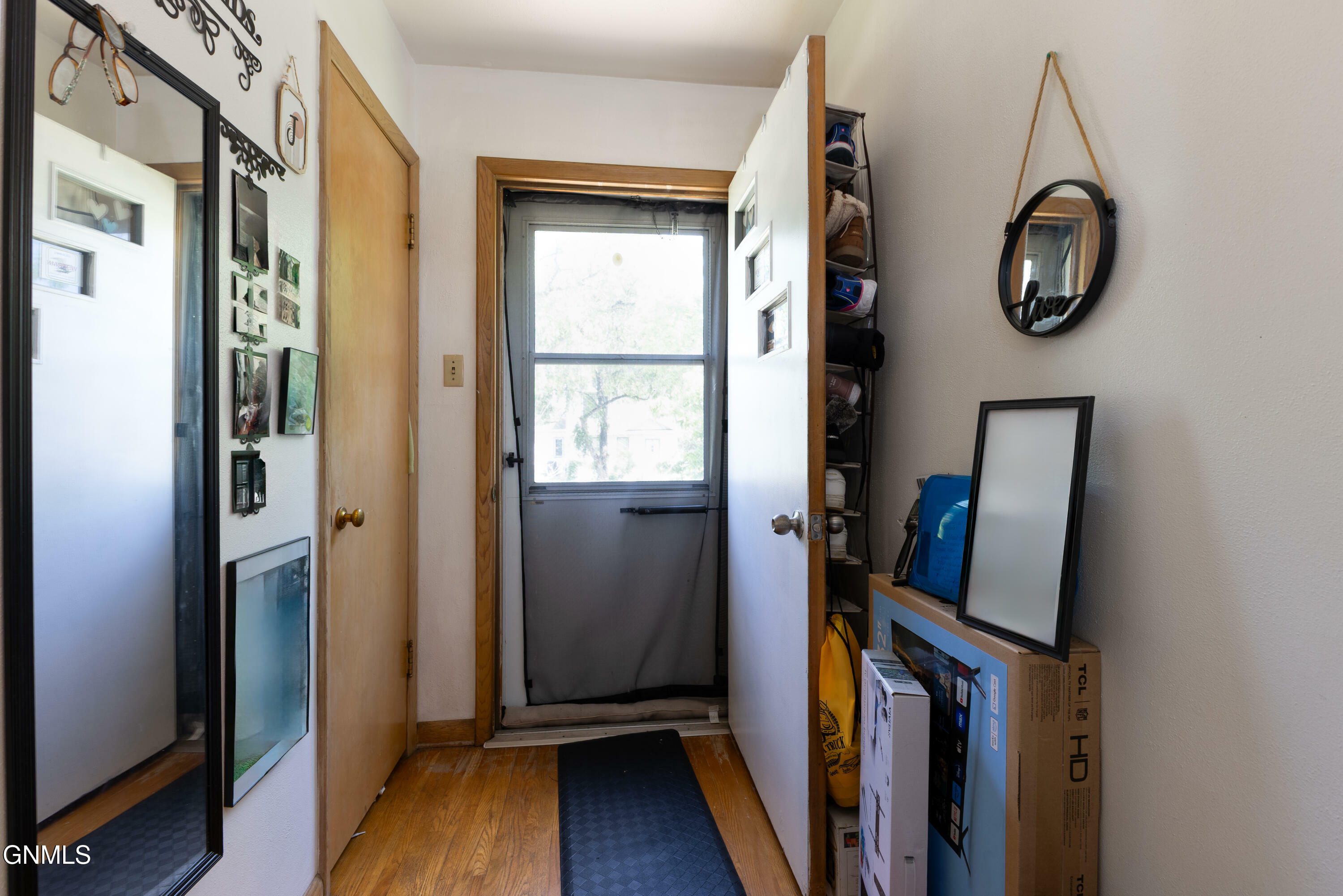 Property Photo: 301 6th Avenue NW ND 58554