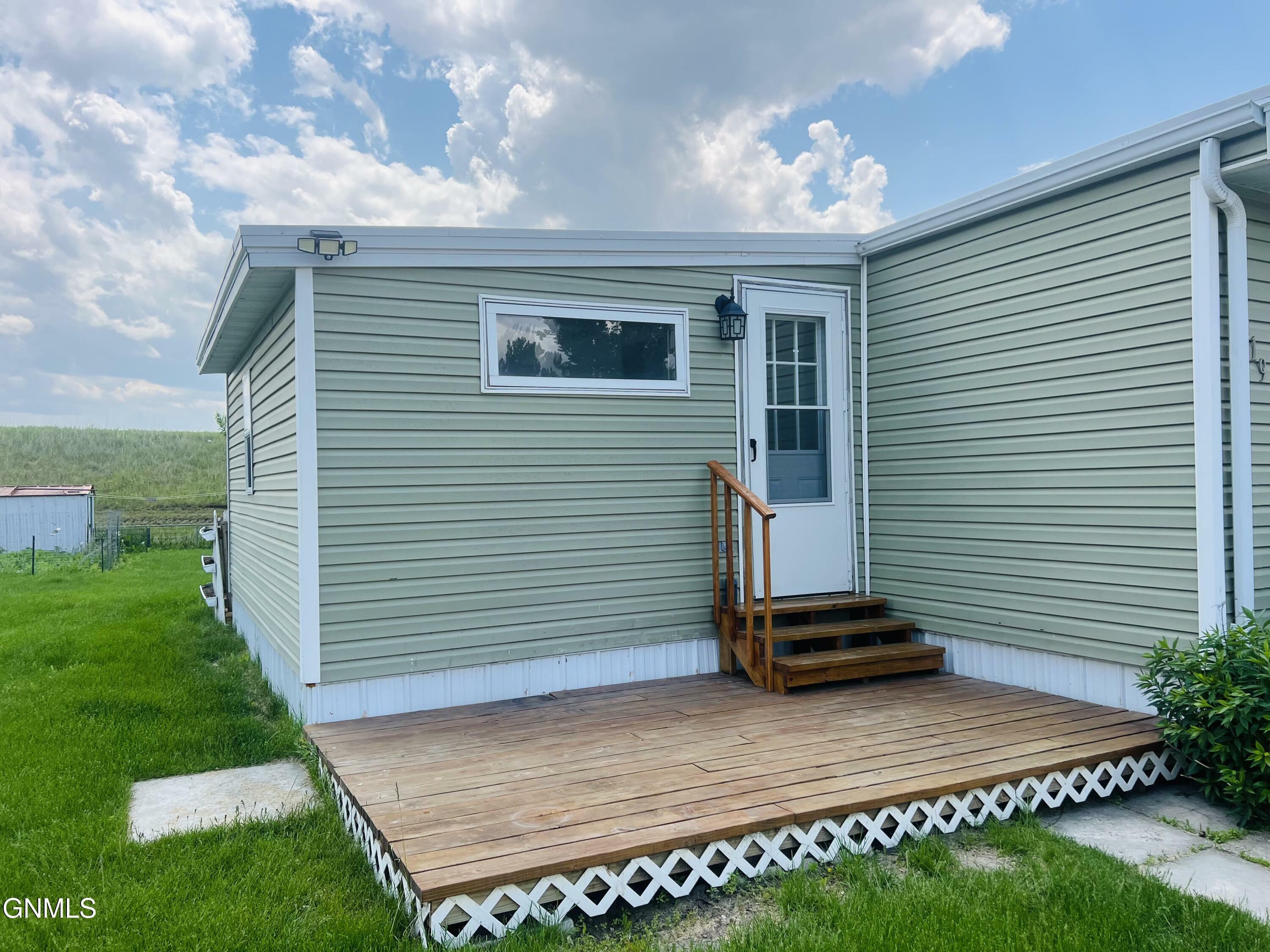 Property Photo: 219 Prairie Lane SW ND 58554