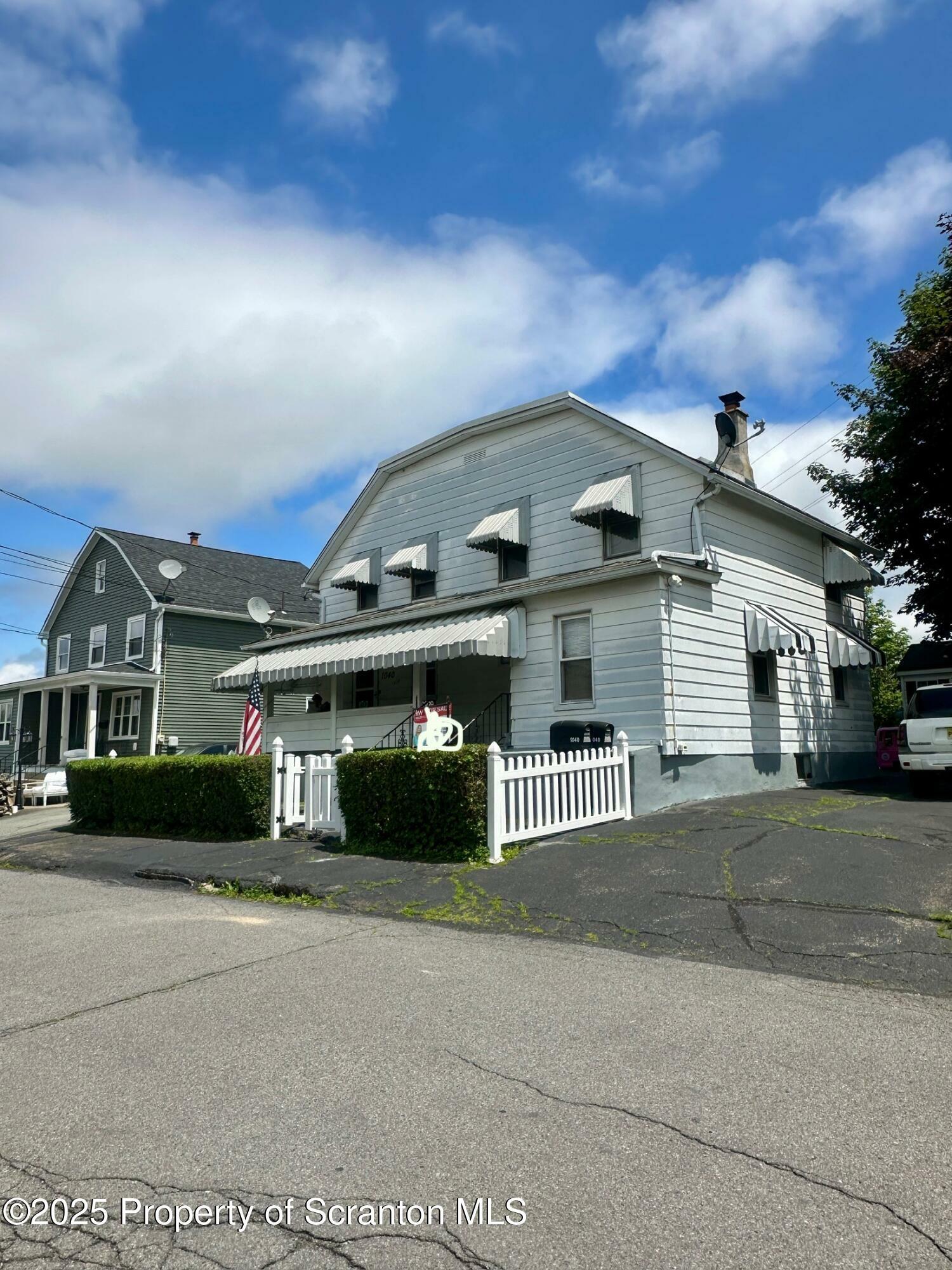 Property Photo: 1040 Mark Avenue PA 18510