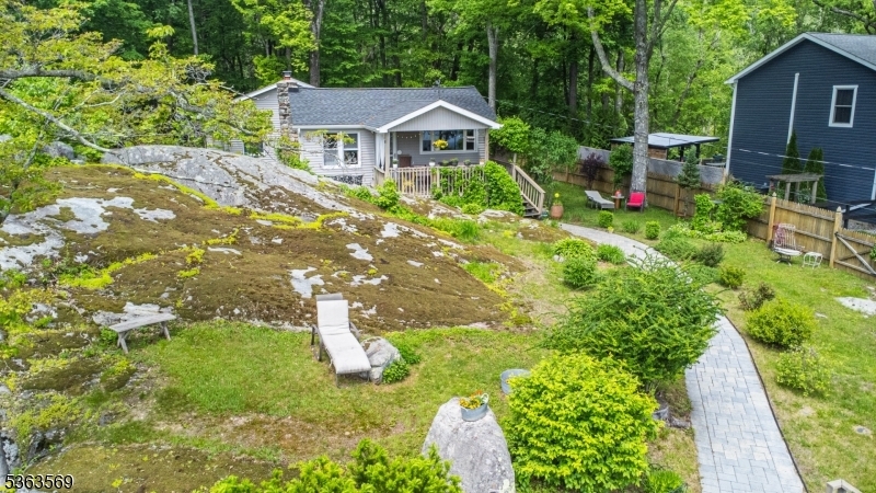 Property Photo:  36 Lake Shore Rd West  NJ 07460 
