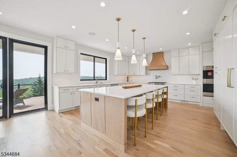 Property Photo: 23 Argyle Ct NJ 07901