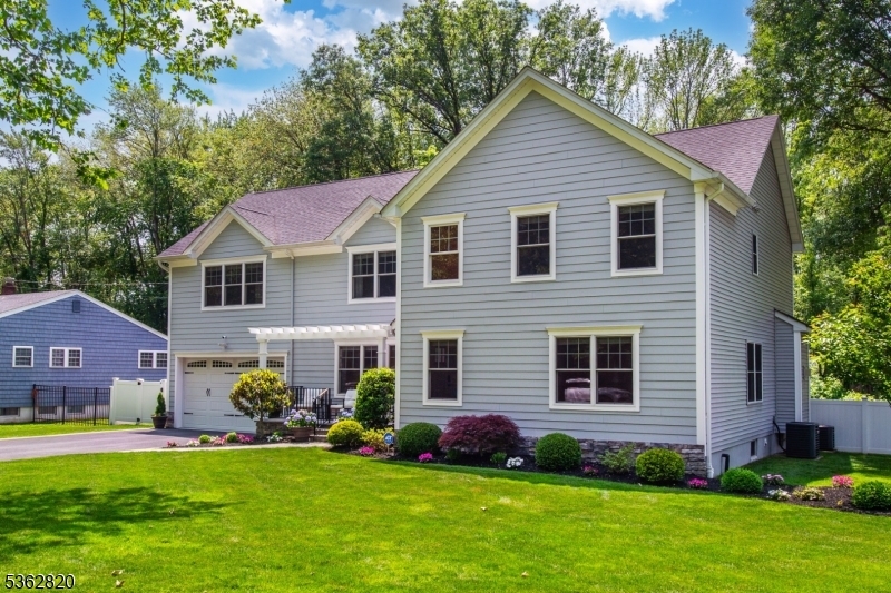 Property Photo: 295 Chaucer Dr NJ 07922