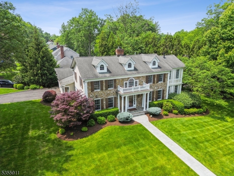 Property Photo:  5 Wickham Way  NJ 07928 