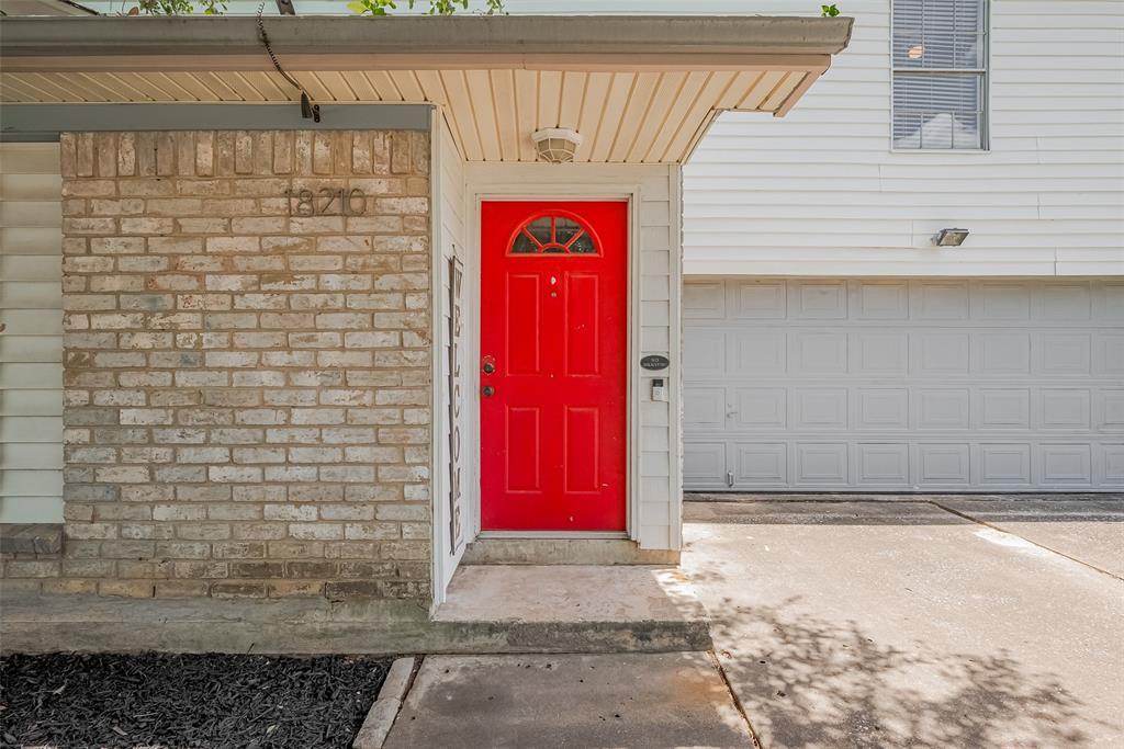 Property Photo: 18210 Almonte Lane TX 77377