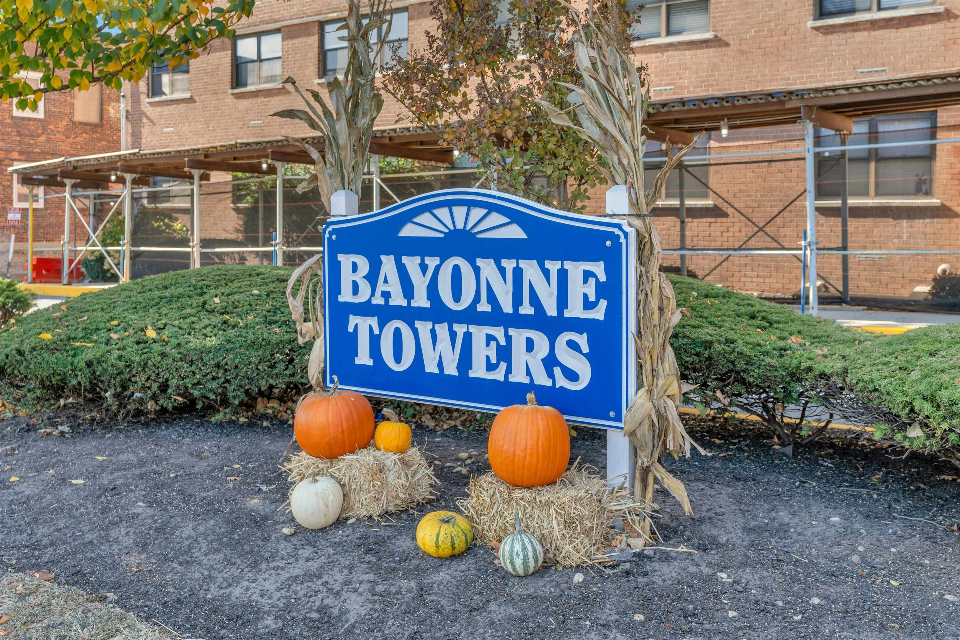 Property Photo: 1225 Kennedy Blvd 1F NJ 07002