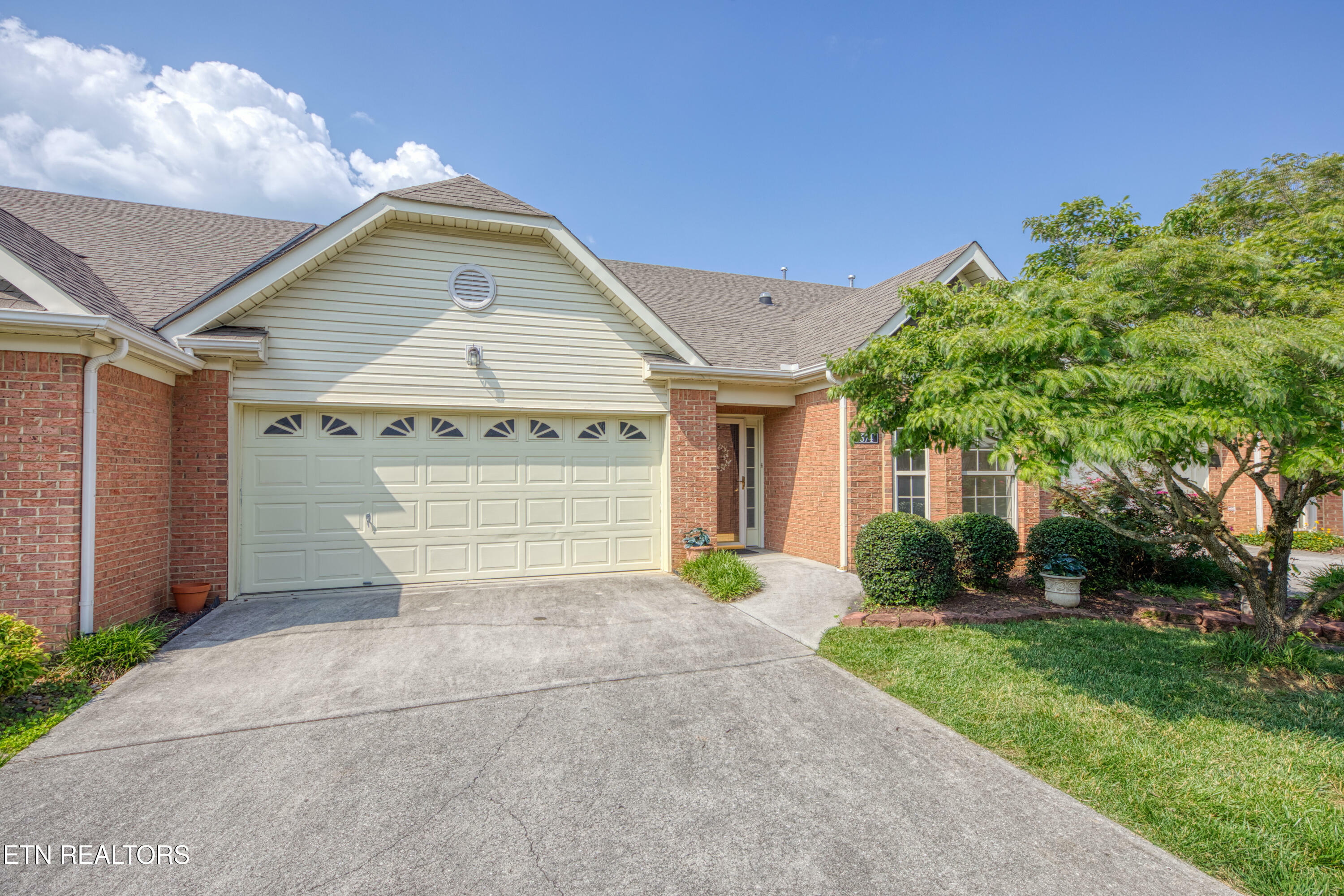 Property Photo: 674 Applegate Lane 32 TN 37934