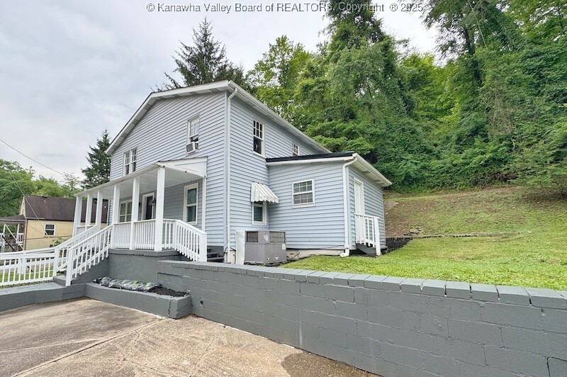 Property Photo: 547 Garrison Avenue WV 25302
