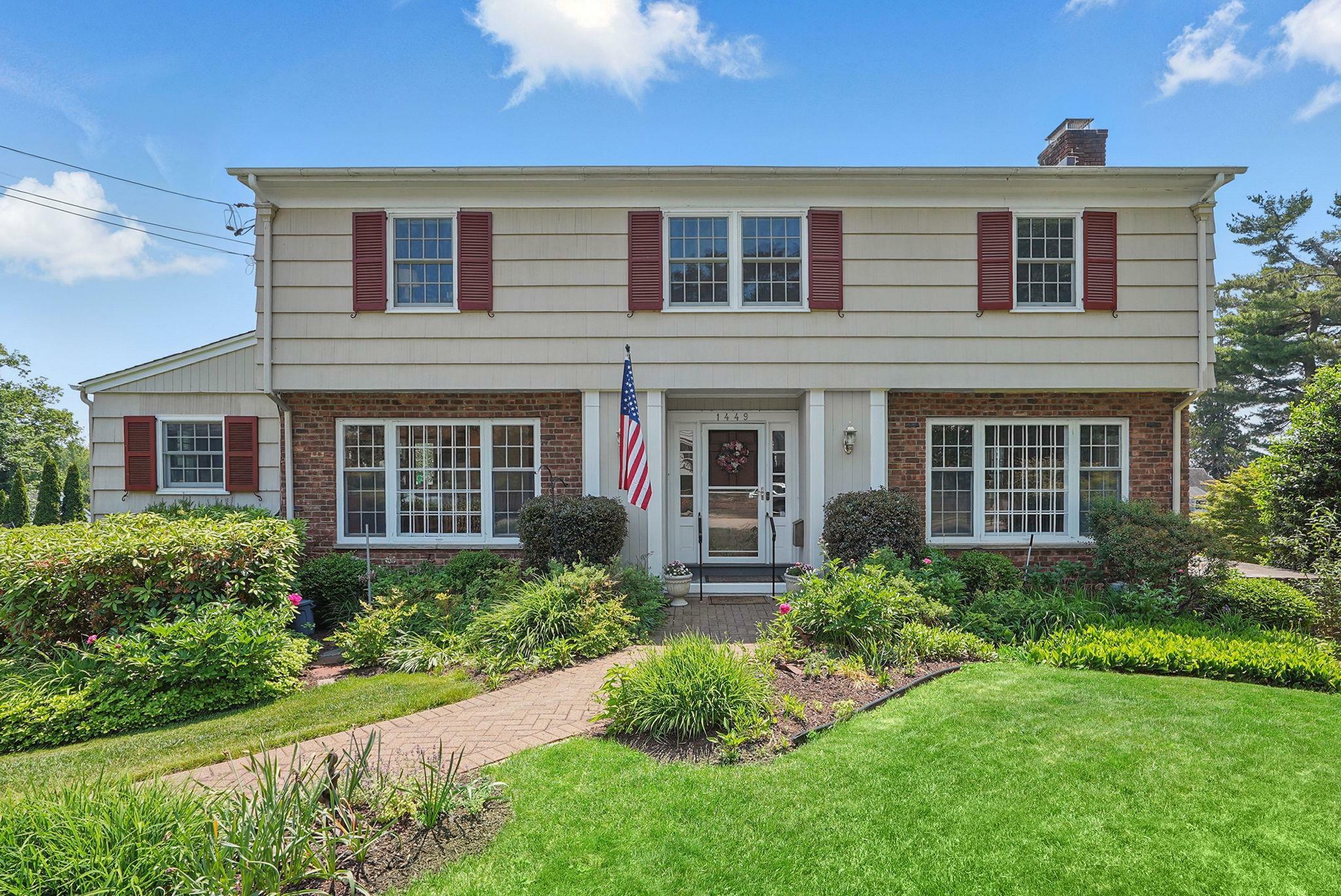 1449 Riverview Avenue  Peekskill NY 10566 photo