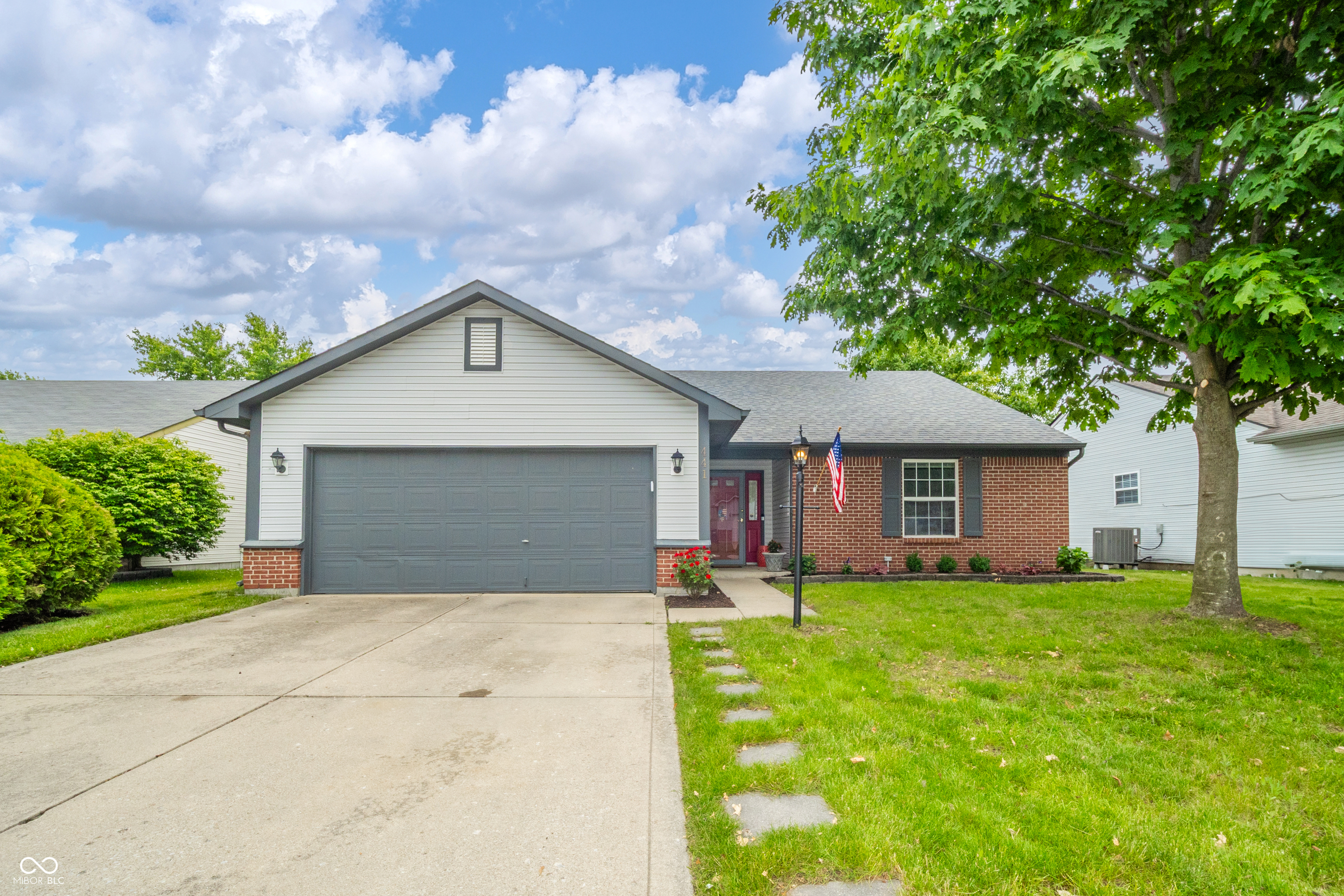Property Photo: 441 E Pine Ridge Drive IN 46074