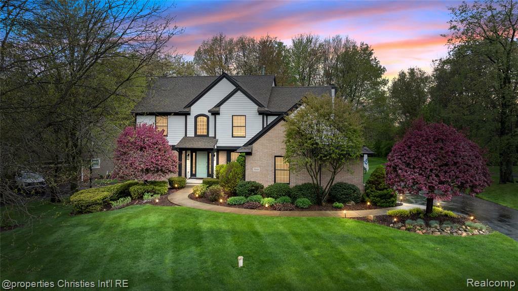 9840 Oak Valley Drive  Clarkston MI 48348 4172 photo