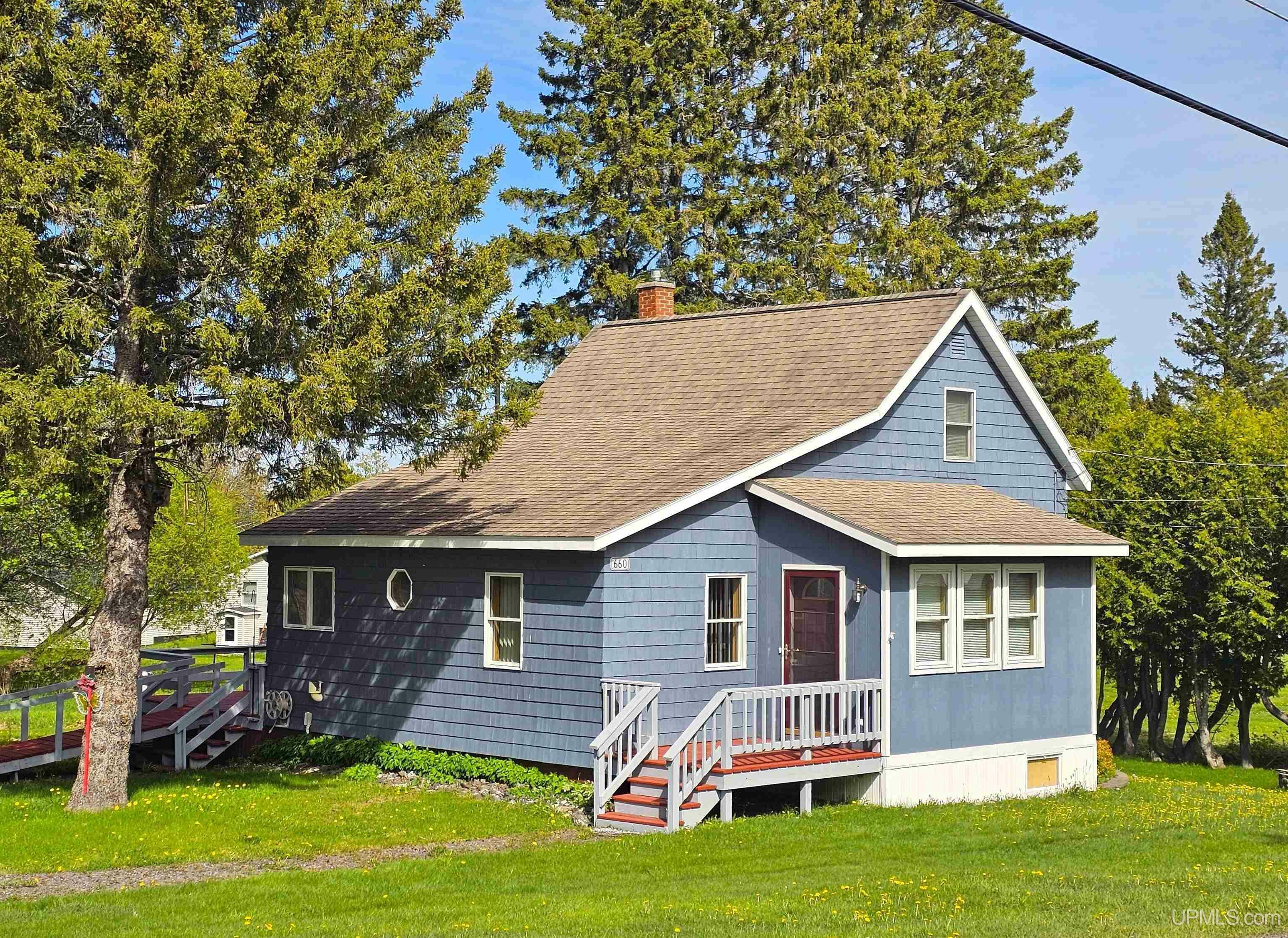 660 Bumbletown Road  Allouez MI 49805 photo