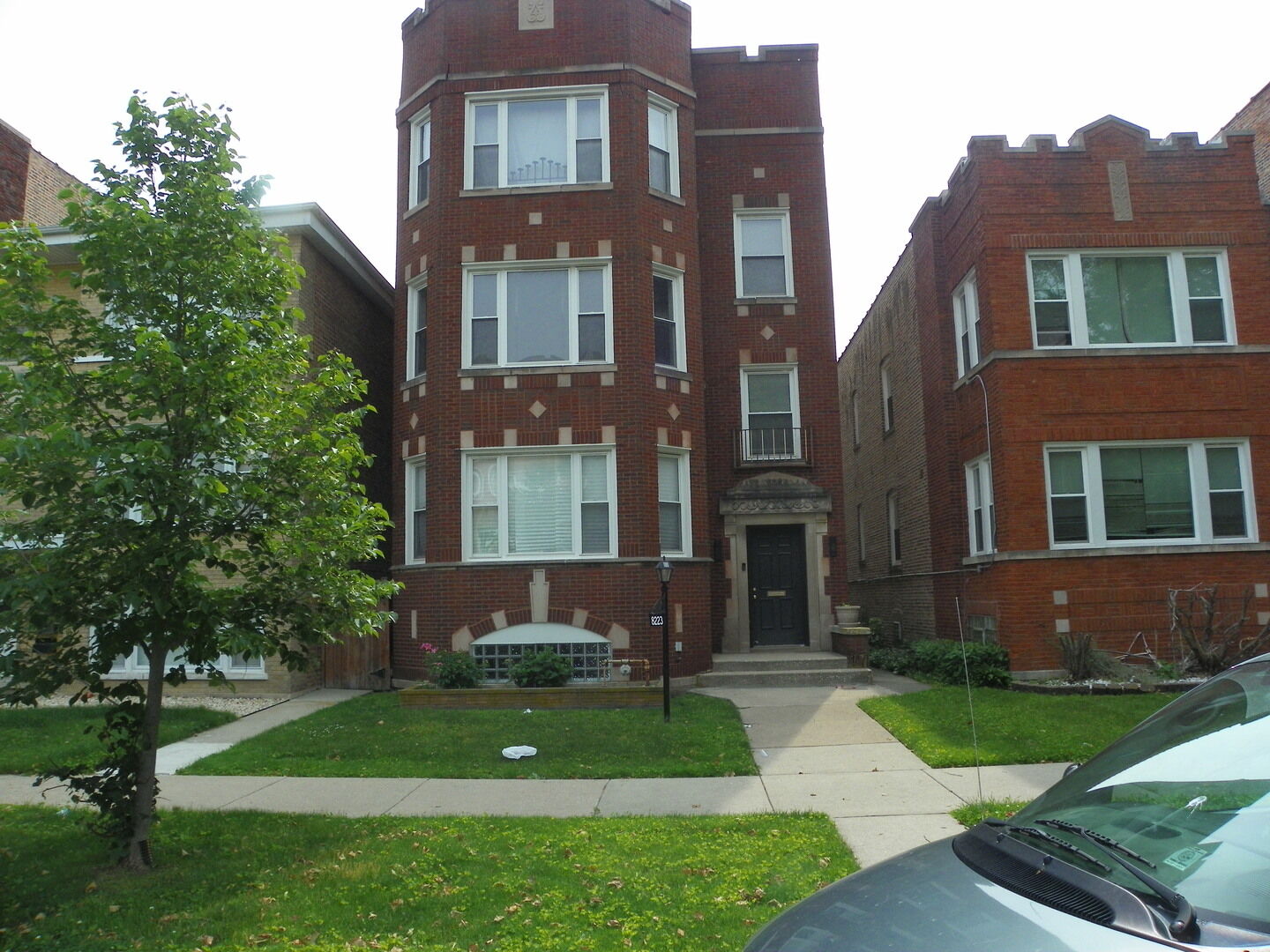 Property Photo:  8223 S Langley Avenue  IL 60619 