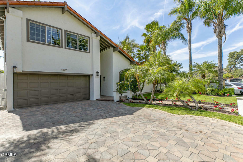 Property Photo: 8857 Bluffdale Dr CA 91352