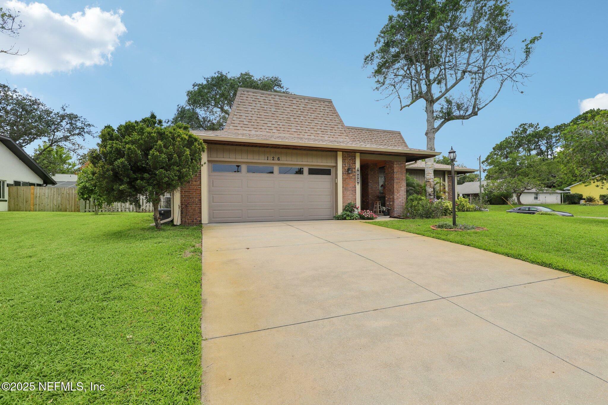 Property Photo: 126 Florida Park Drive FL 32137