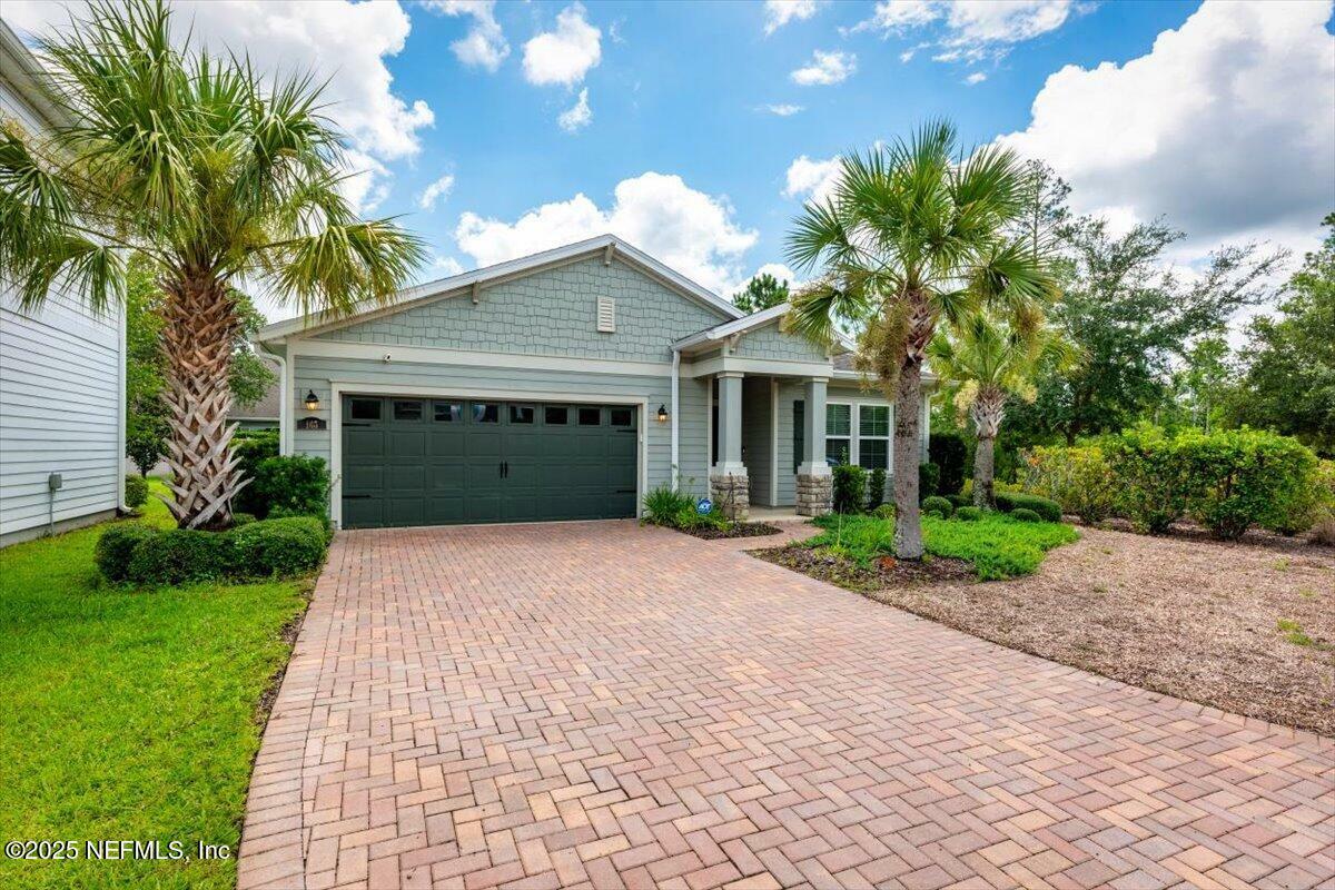 Property Photo: 165 Bluffton Court FL 32092