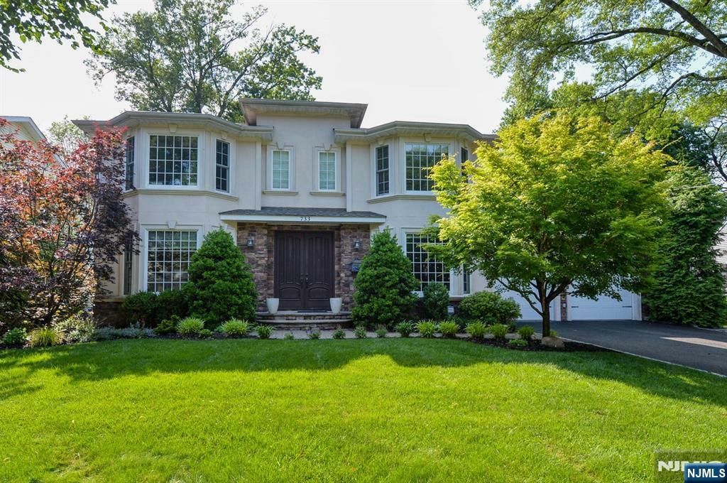 733 7th Avenue  River Edge NJ 07661 photo