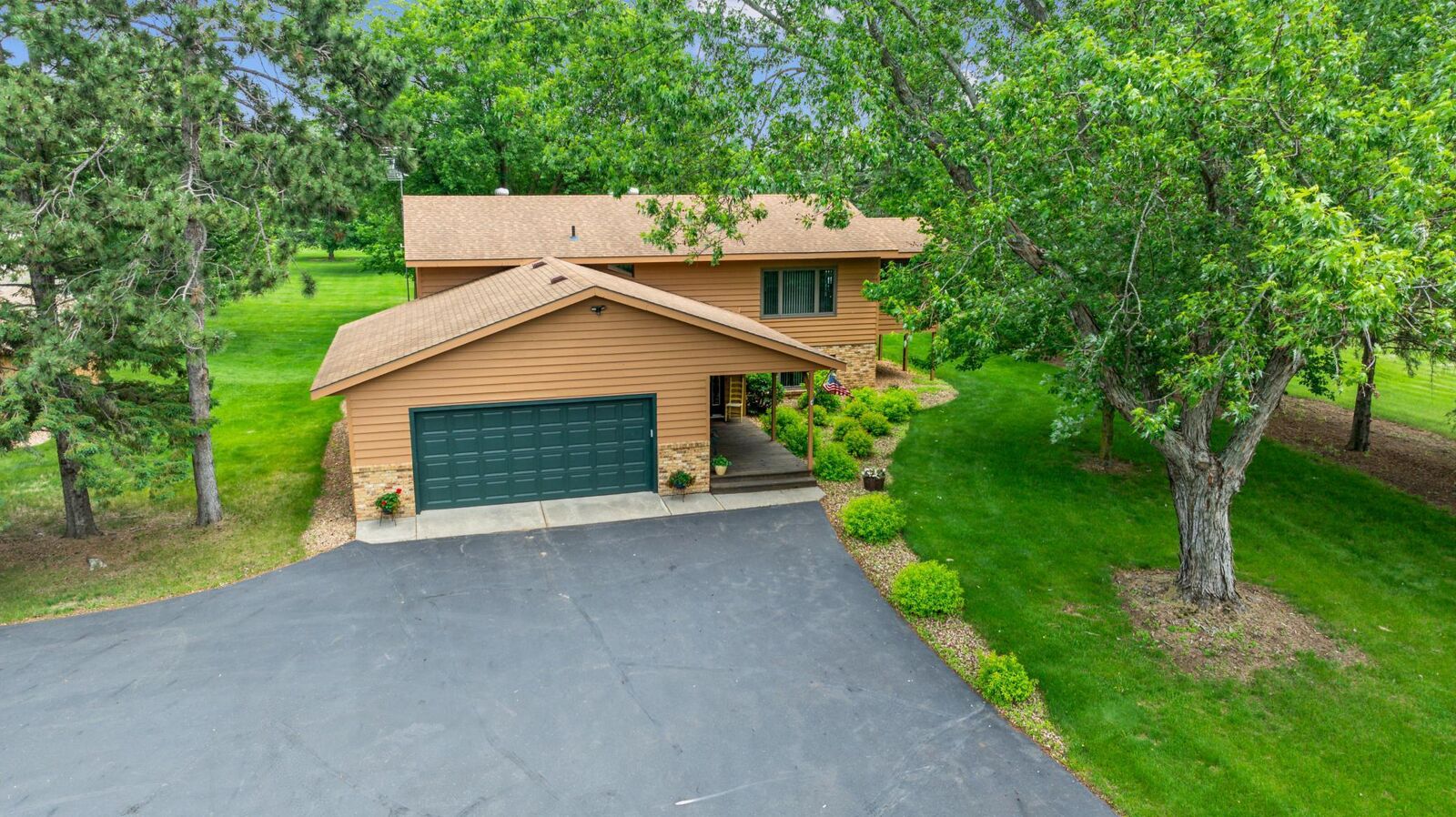 Property Photo:  3922 County Road 136  MN 56301 