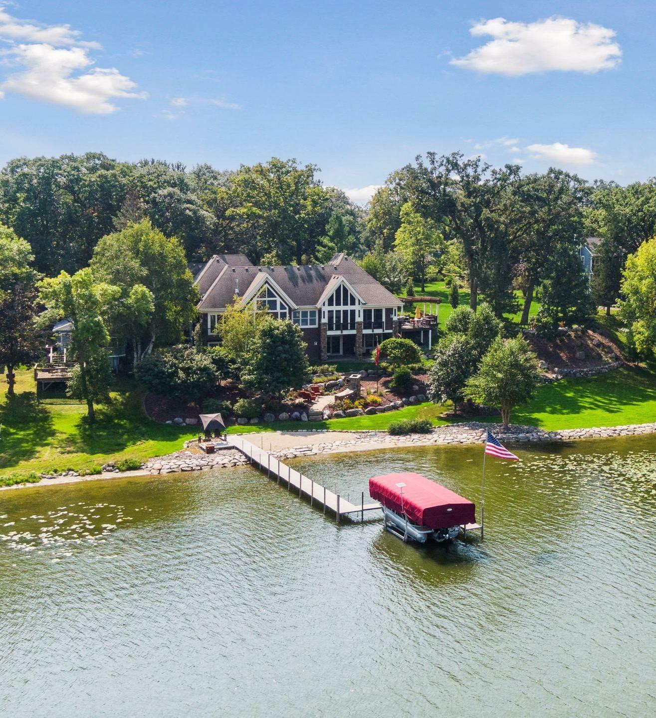 Property Photo: 9328 Rhoy Avenue MN 55318