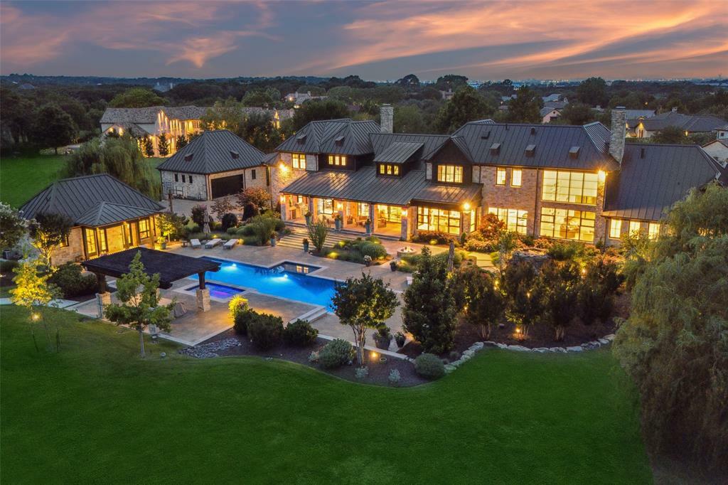 Property Photo:  2224 King Fisher Drive  TX 76262 