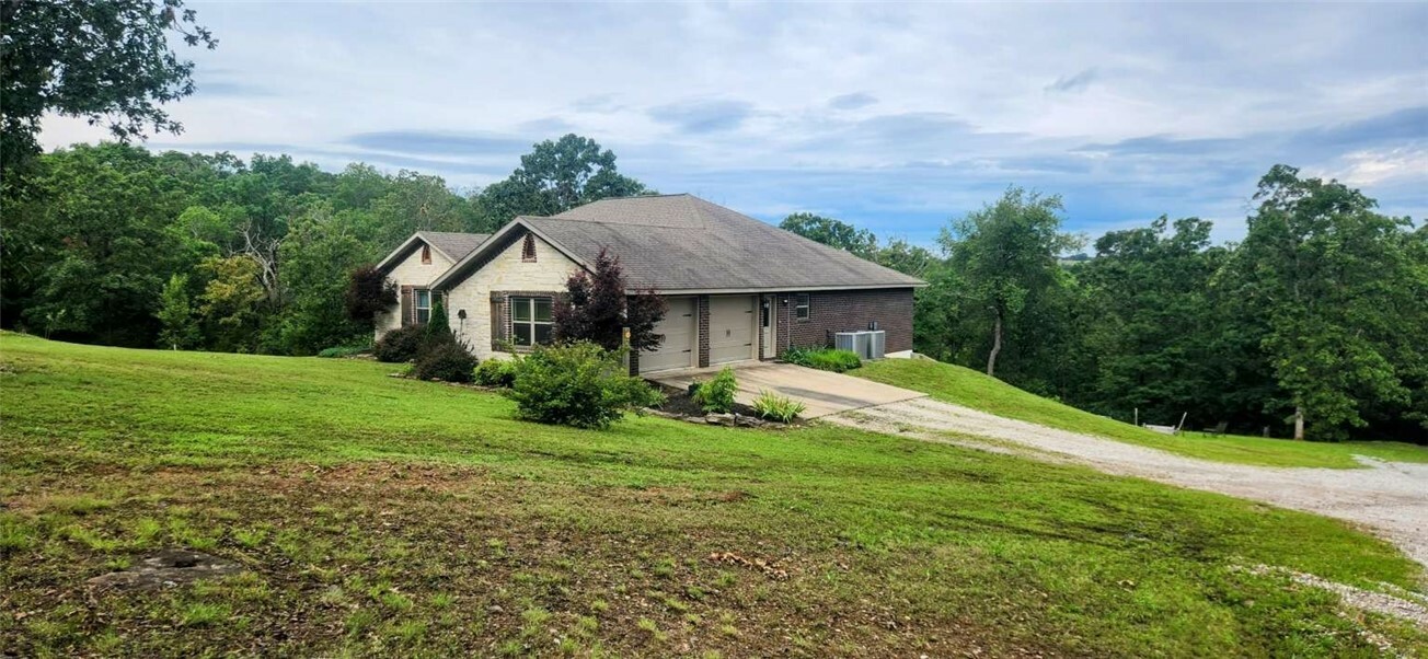 Property Photo: 167 Madison 6093 AR 72740