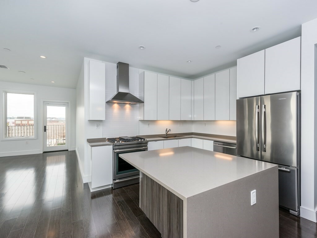 Property Photo: 2 West 6th Street 307 MA 02127