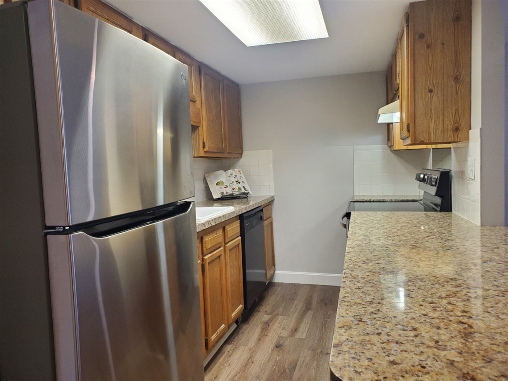 Property Photo: 688 Boston Post Rd E 102 MA 01752