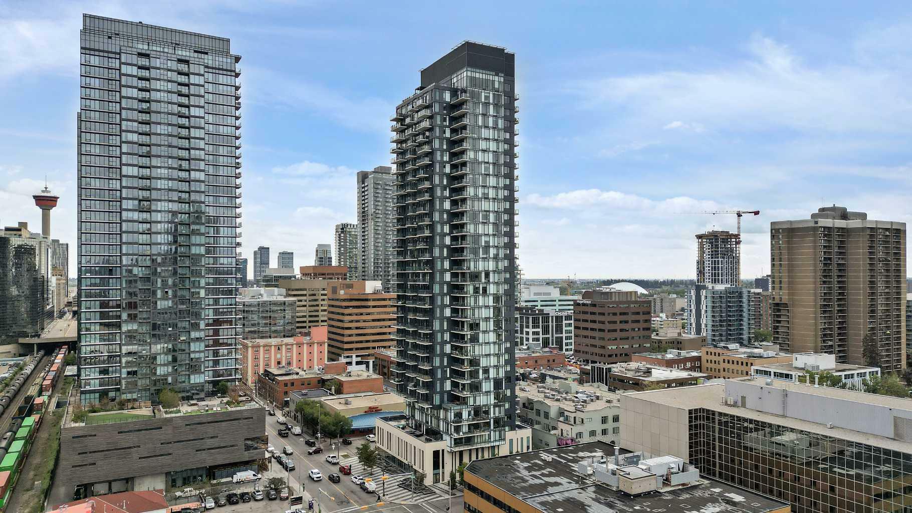 Property Photo: 1010 6 Street SW 1105 AB T2R 1B4