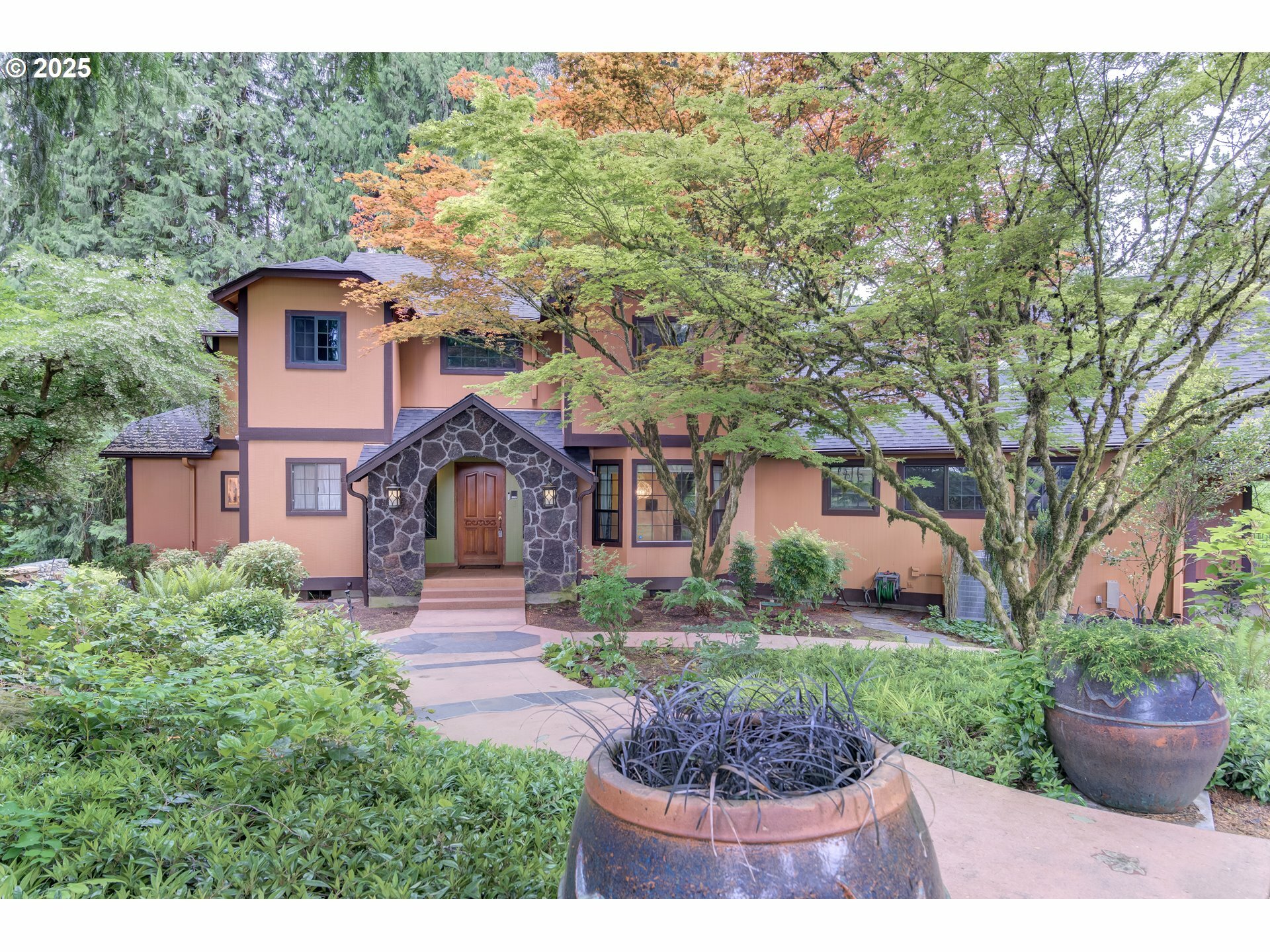 Property Photo: 17002 NE 50th Ave WA 98686