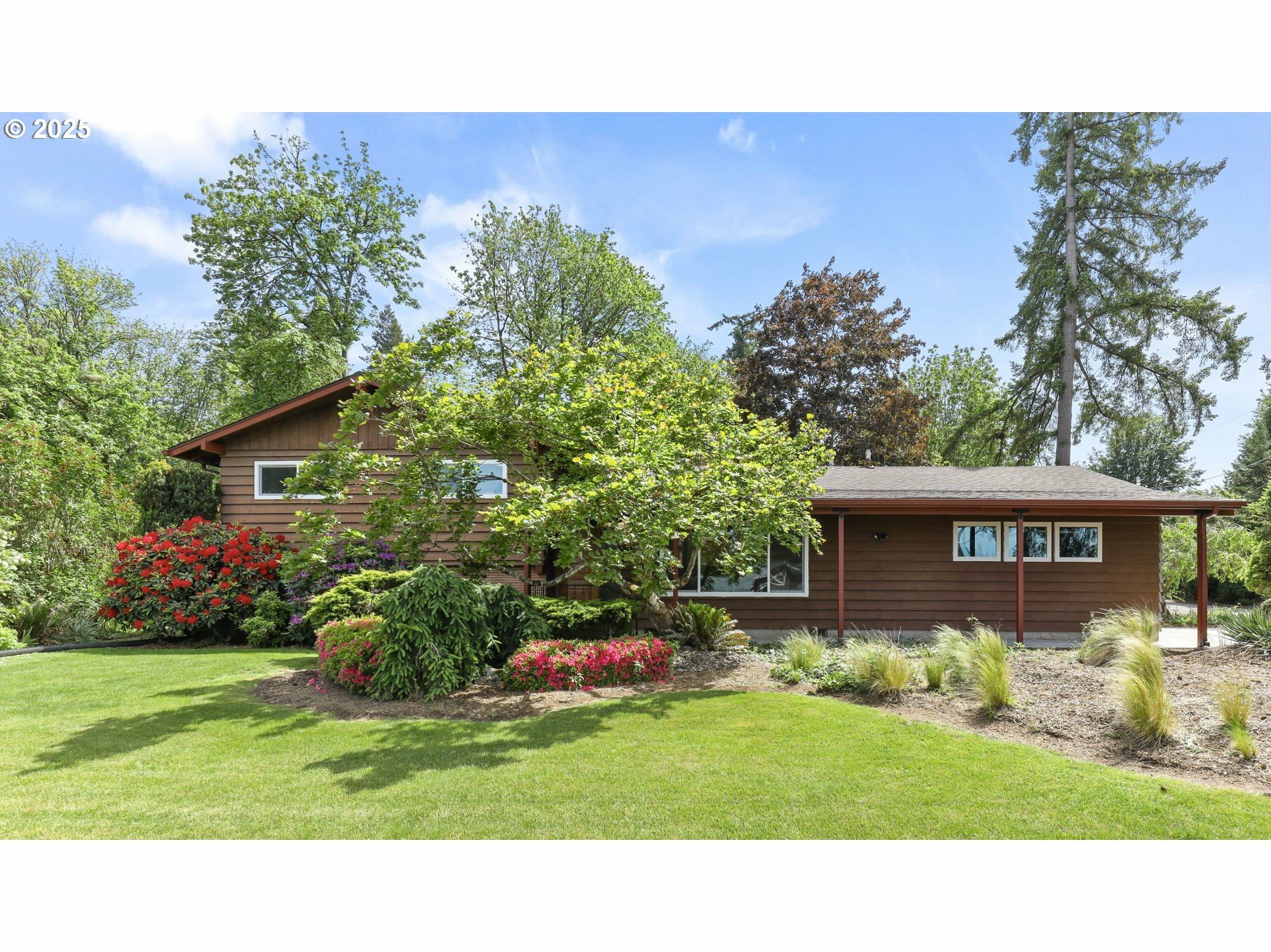 Property Photo: 2501 NE 104th St WA 98686