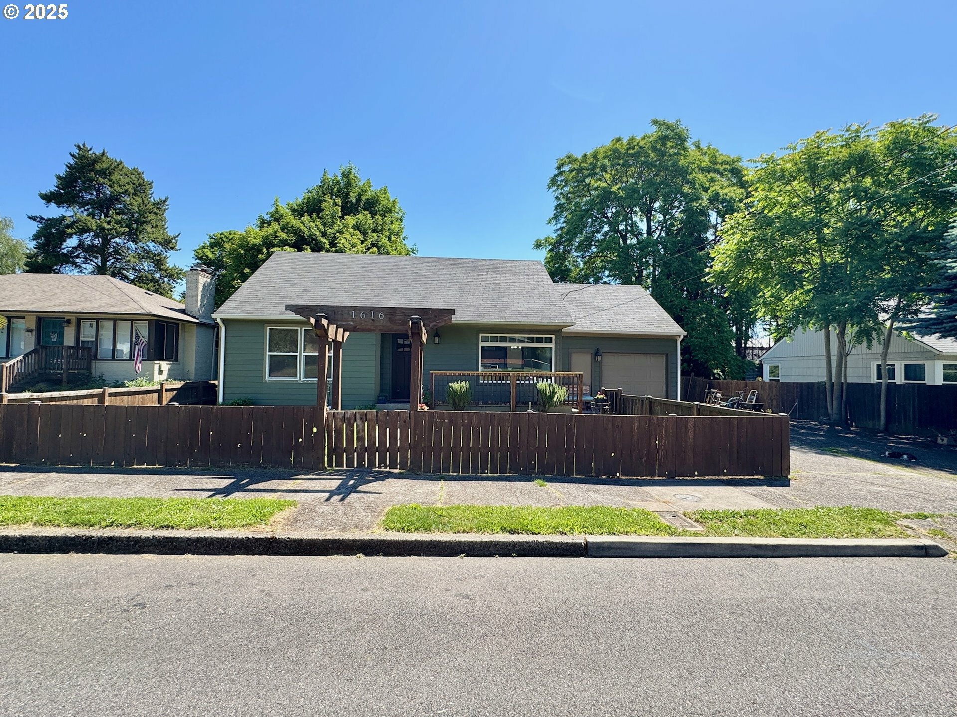 1616 NE Franklin St  Camas WA 98607 photo