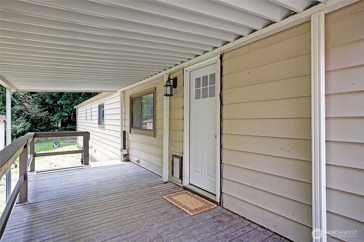 Property Photo:  1506  Shuksan Dr  WA 98282 