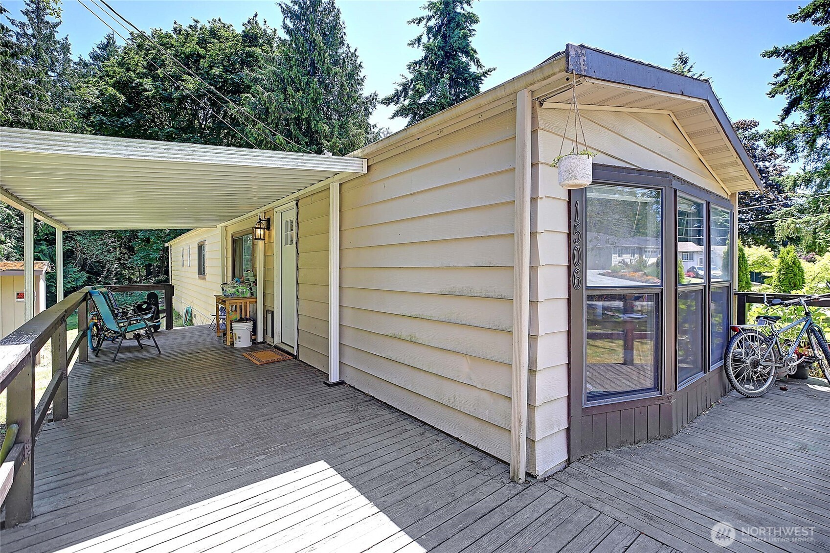 Property Photo:  1506  Shuksan Dr  WA 98282 