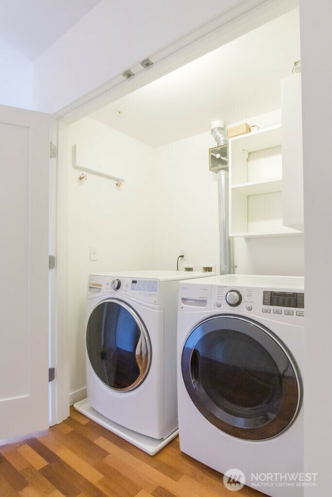 Property Photo: 3104 Western Avenue 420 WA 98121