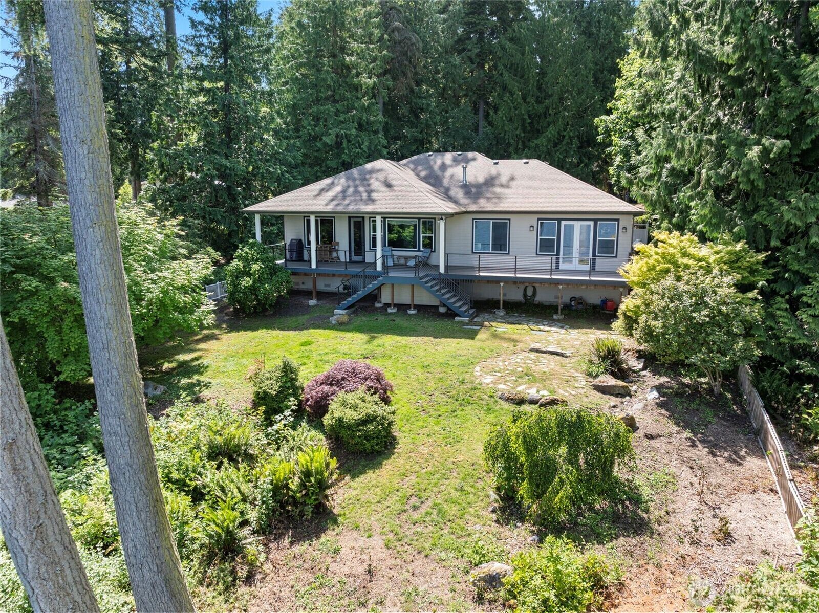 Property Photo: 552 Tala Shore Drive WA 98365
