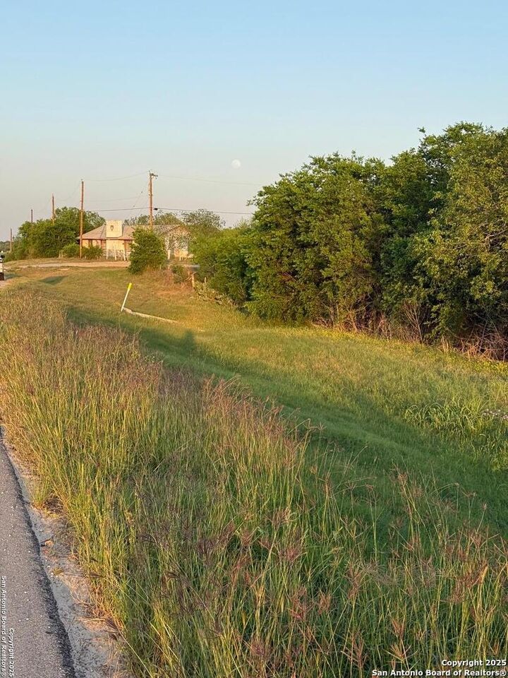 Property Photo: 4984 Loop 1604 TX 78112