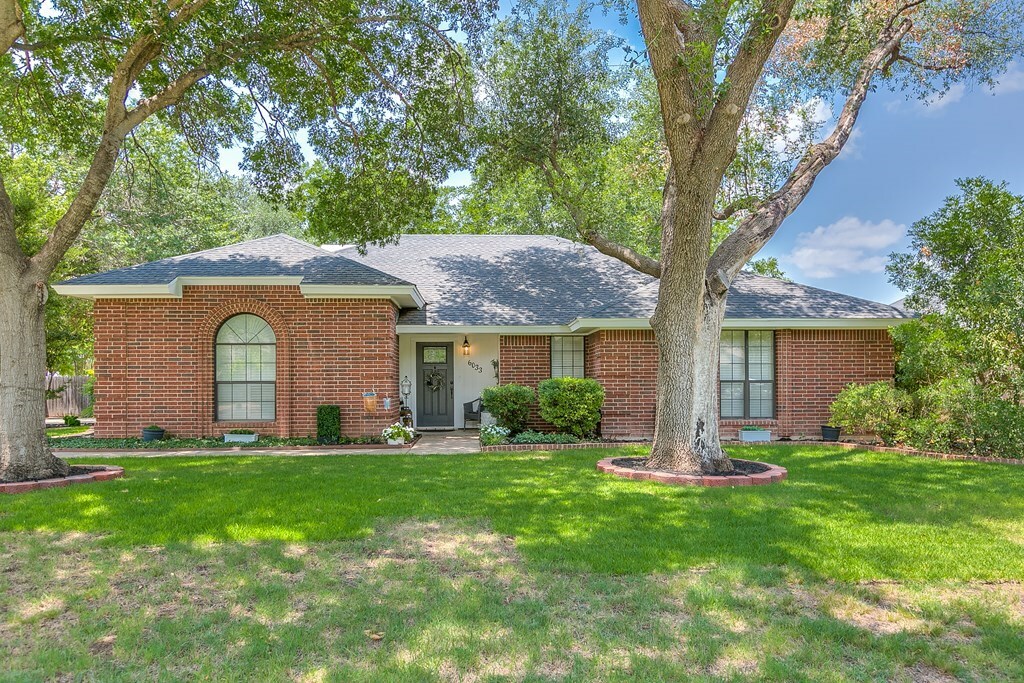Property Photo: 6033 Winners Circle TX 76904