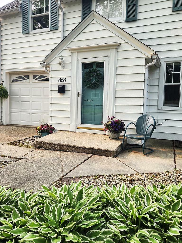Property Photo: 868 Blaine Avenue WI 53545