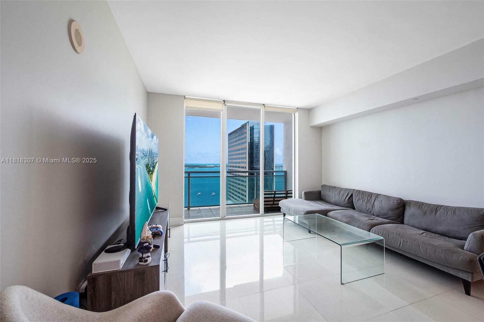 Property Photo: 951 Brickell Ave 2708 FL 33131