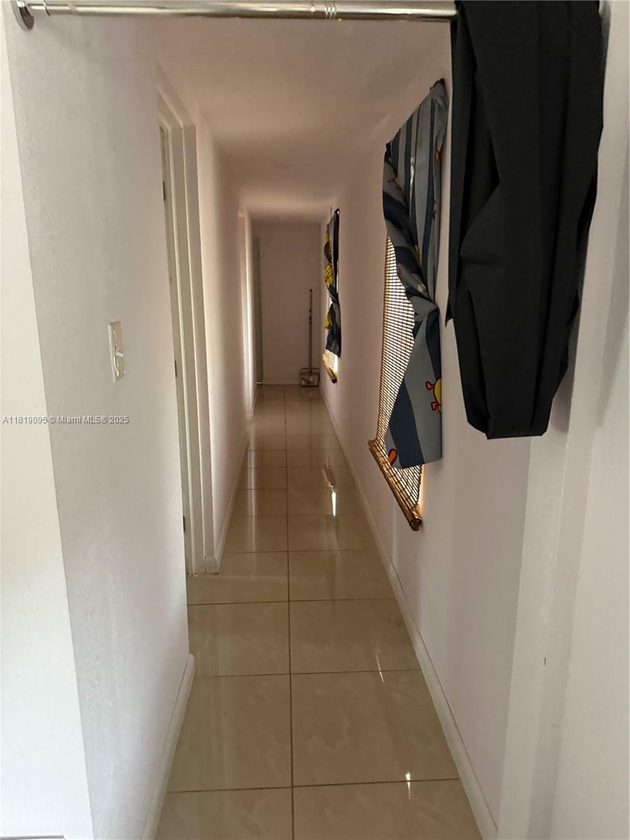 Property Photo: 108 Oak Ave FL 33133