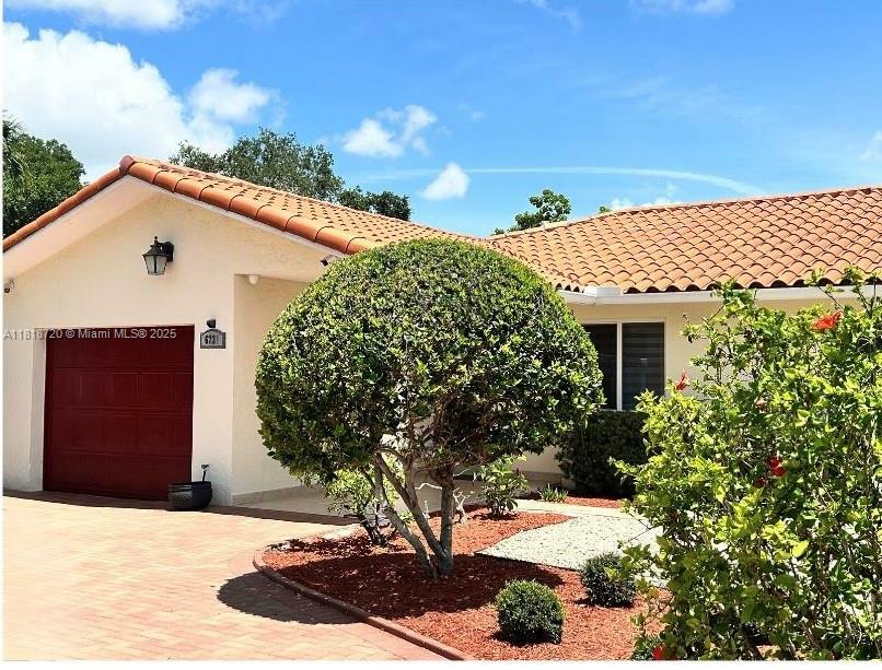 Property Photo: 6231 SW 27th St FL 33155
