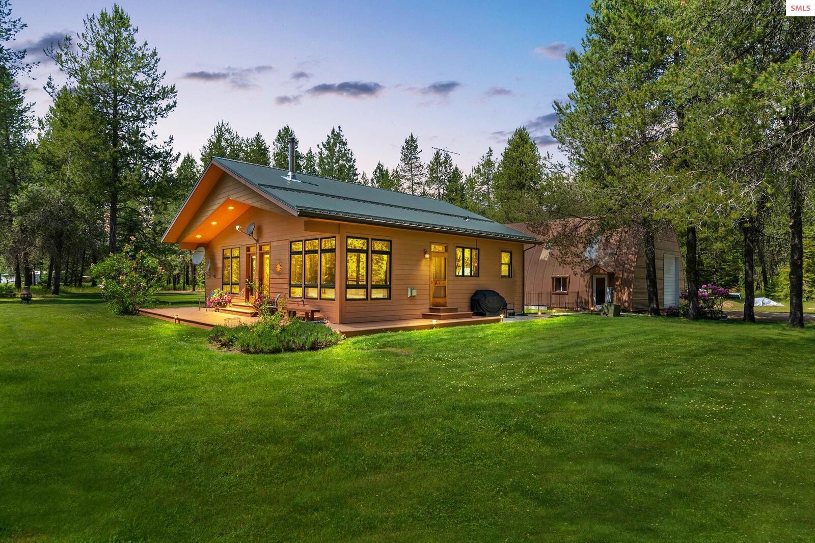 Property Photo:  9307 Lakeshore Dr  ID 83860 